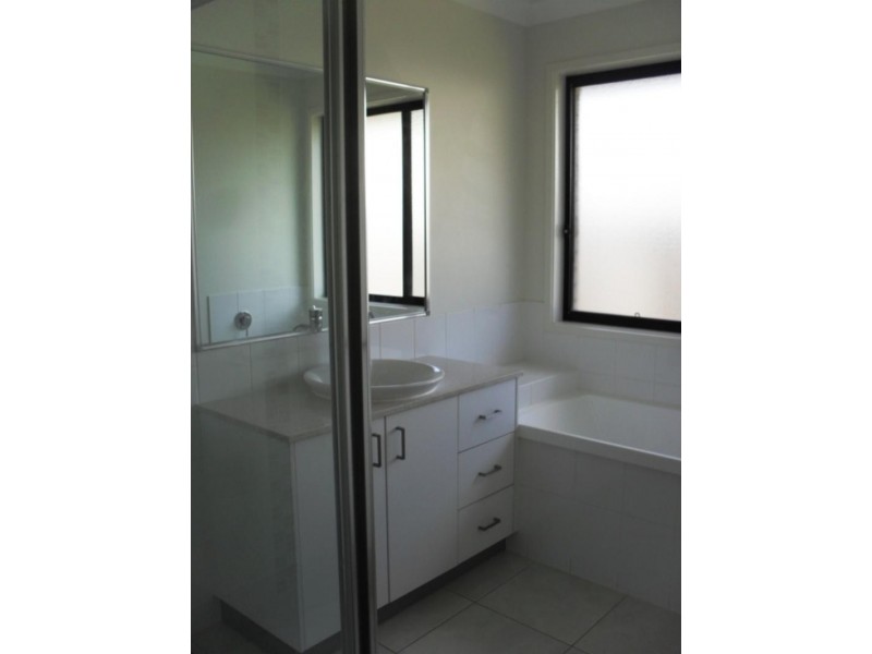 45 Kingsford Dr, Upper Coomera QLD 4209