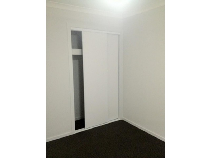 7 Penfolds  Ct, Holmview QLD 4207