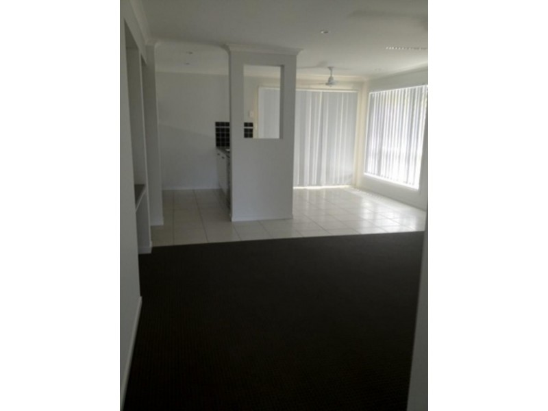 7 Penfolds  Ct, Holmview QLD 4207