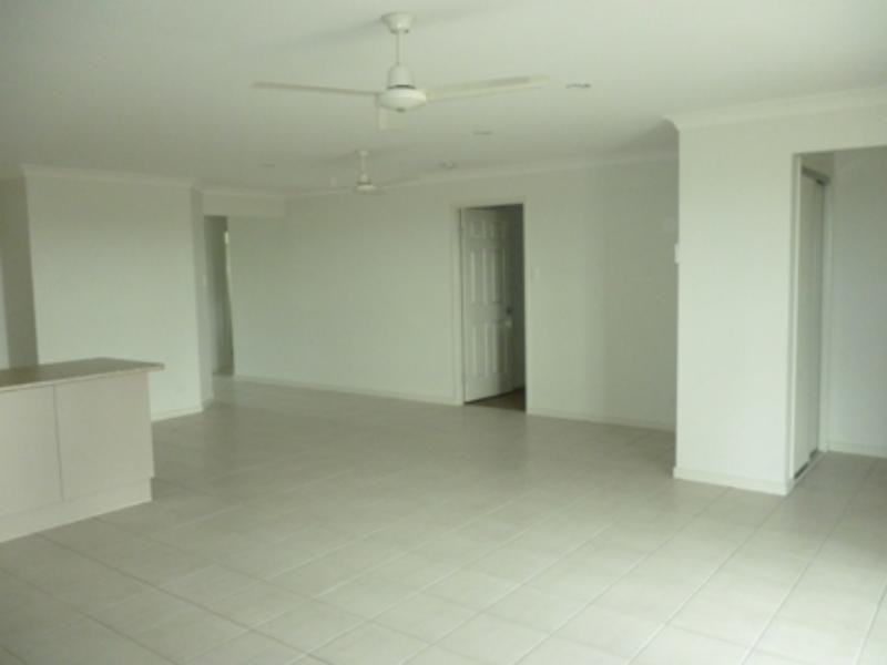 7 Carnell St, Goodna QLD 4300