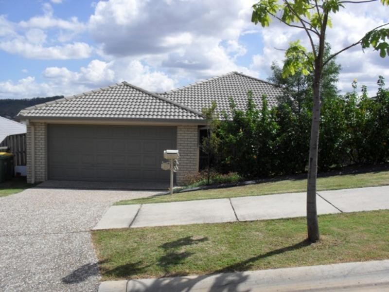 43 Angourie Cres, Pacific Pines QLD 4211