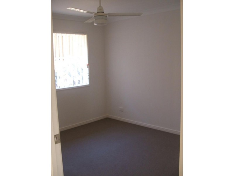 43 Angourie Cres, Pacific Pines QLD 4211