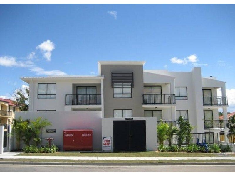 1/15 Lloyd St, Southport QLD 4215