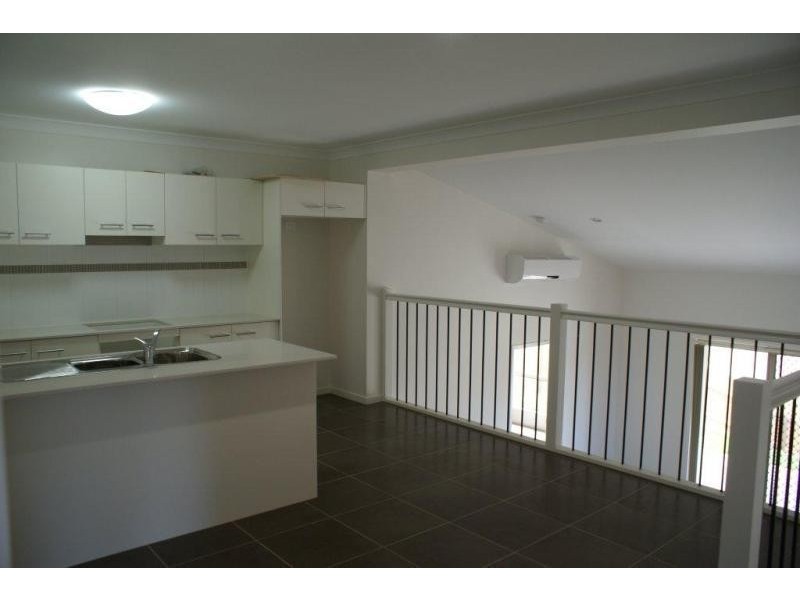 2 Cathmor Ct, Oxenford QLD 4210