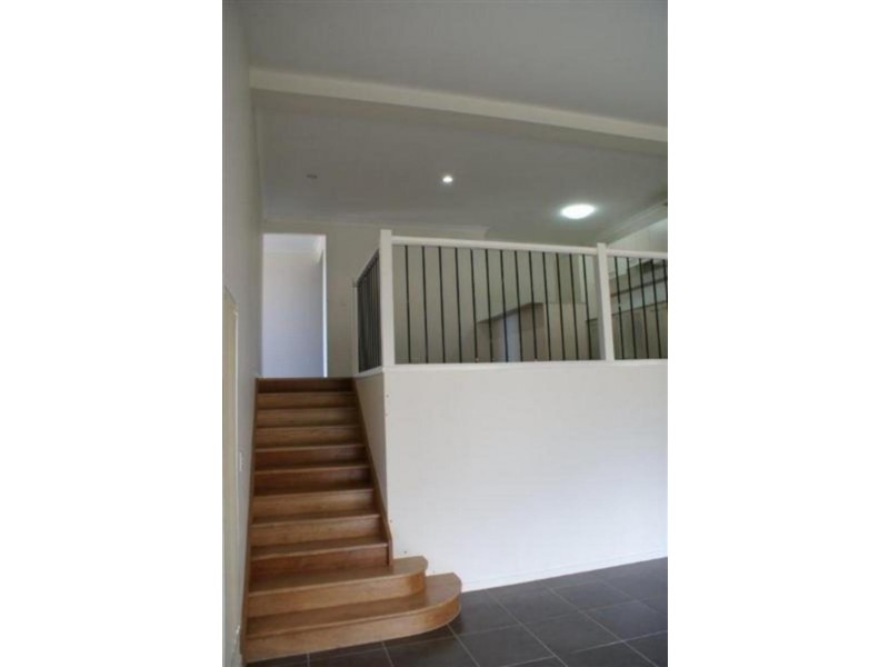 2 Cathmor Ct, Oxenford QLD 4210