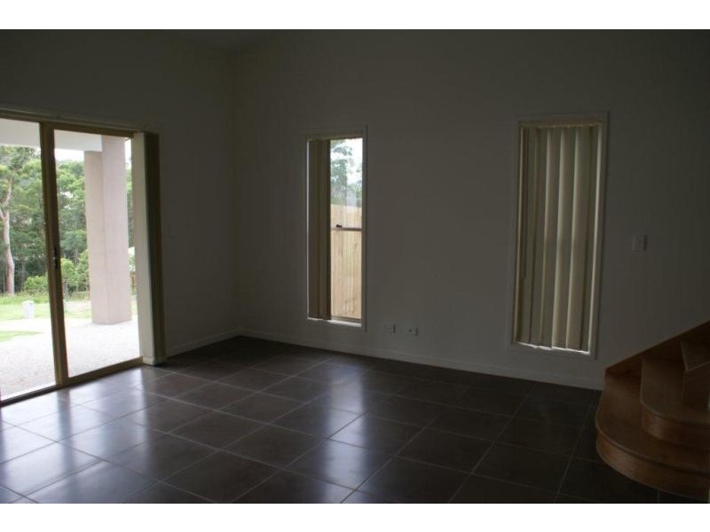 2 Cathmor Ct, Oxenford QLD 4210