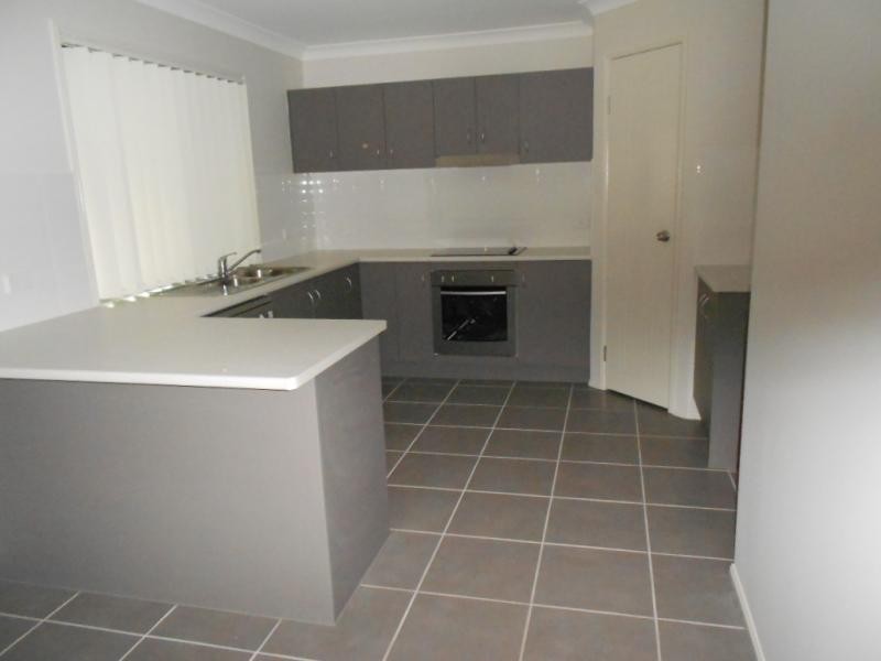 3 Statham  Ct, Redbank Plains QLD 4301