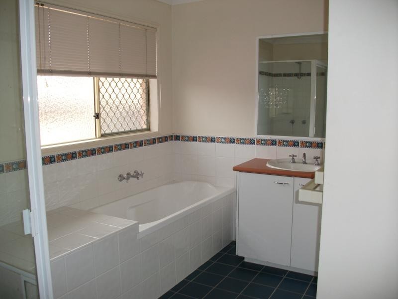 44  Mt D’Aguilar Cres, Algester QLD 4115