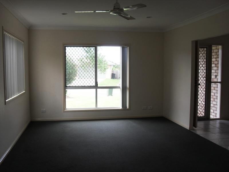 3 Rourke St, Mudgeeraba QLD 4213