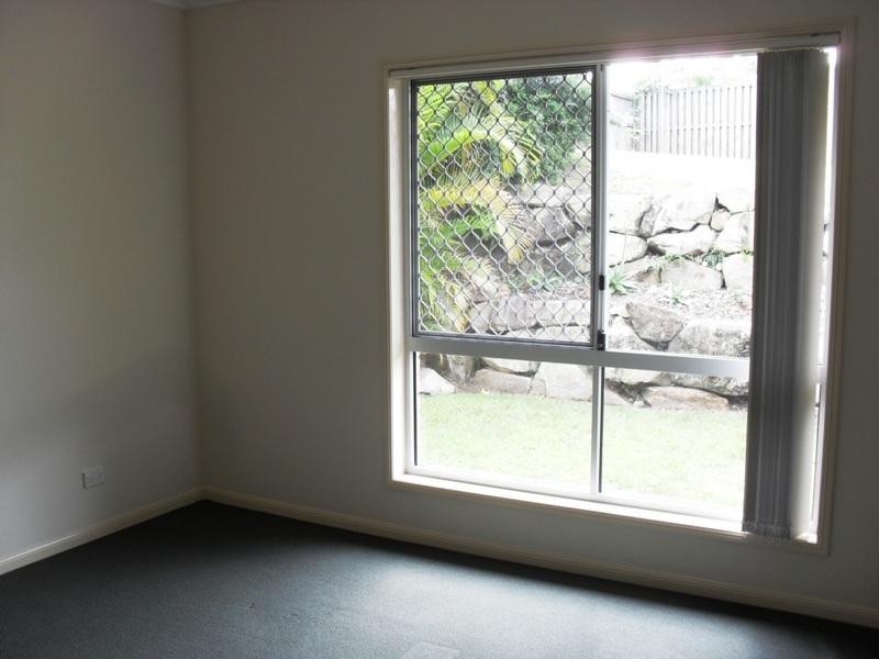 3 Rourke St, Mudgeeraba QLD 4213