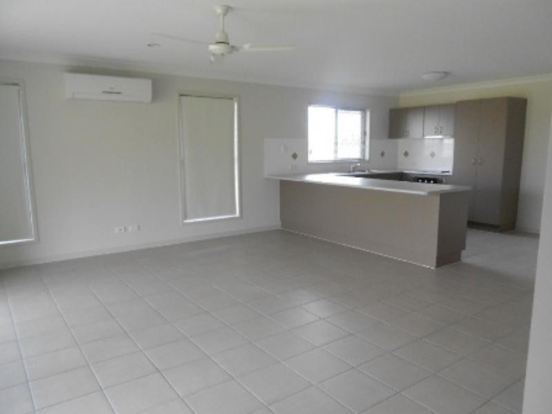 11 Stanbury  Dr, Goodna QLD 4300