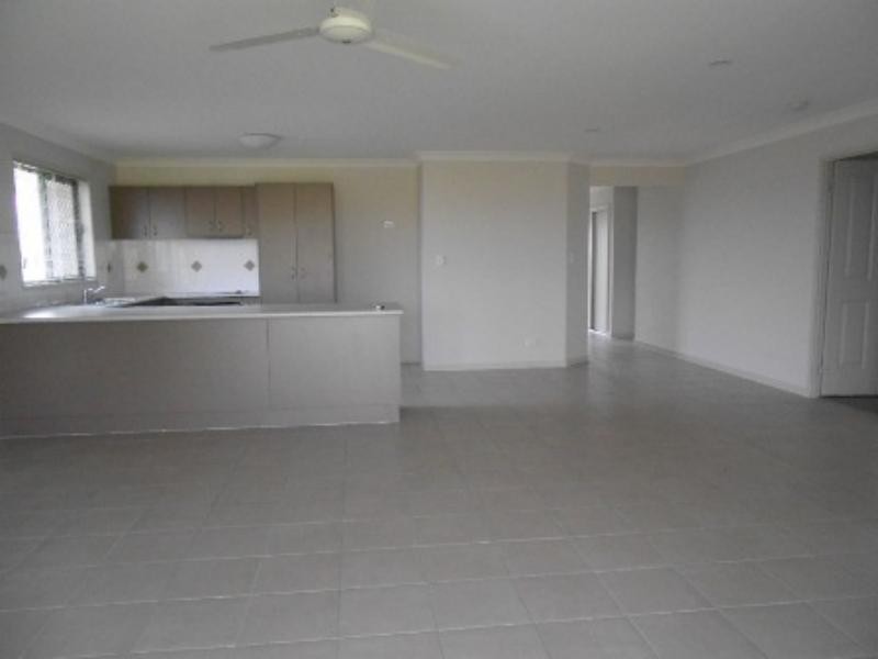 11 Stanbury  Dr, Goodna QLD 4300