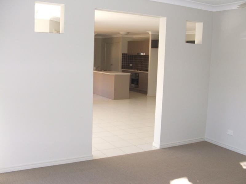 27 Hinterland Cres, Algester QLD 4115