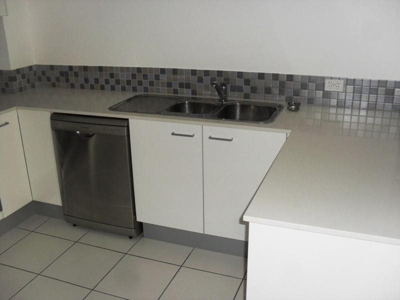 17/15 Lloyd St, Southport QLD 4215