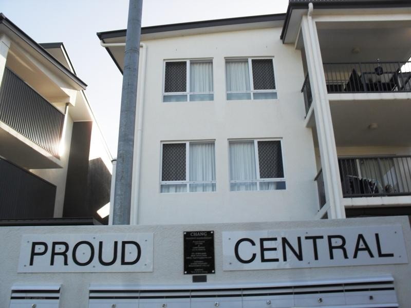 6/4-6 Proud  St, Labrador QLD 4215