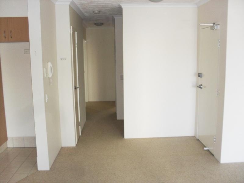 6/4-6 Proud  St, Labrador QLD 4215