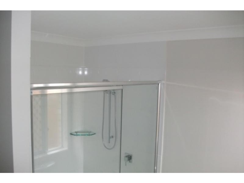 11 burns  Ct, Augustine Heights QLD 4300