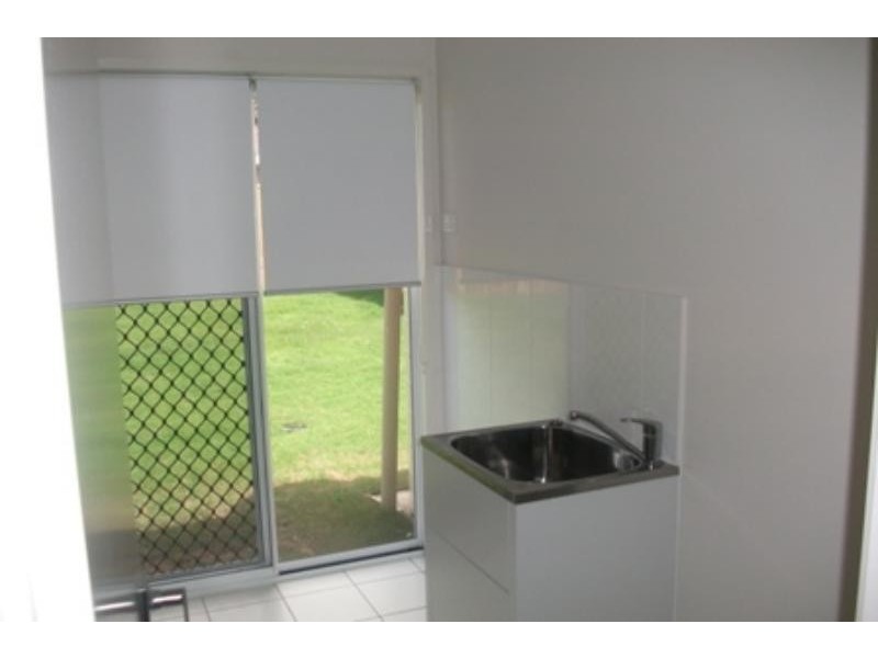 11 burns  Ct, Augustine Heights QLD 4300