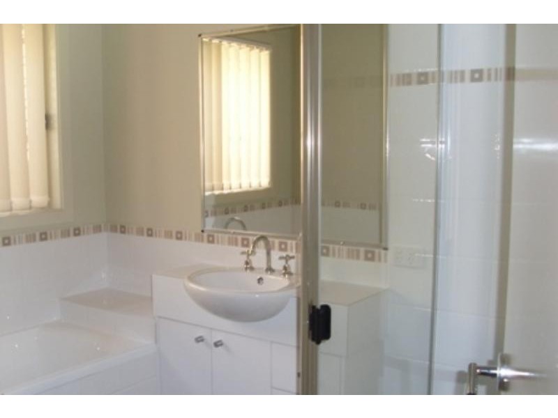 3 Rawson Ct, Holmview QLD 4207