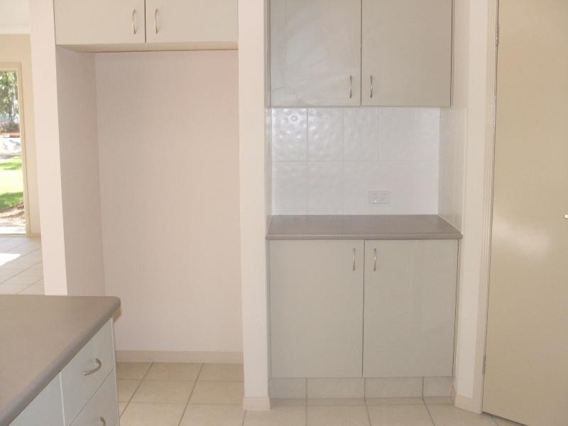 104 Leo Lindo Dr, Shailer Park QLD 4128