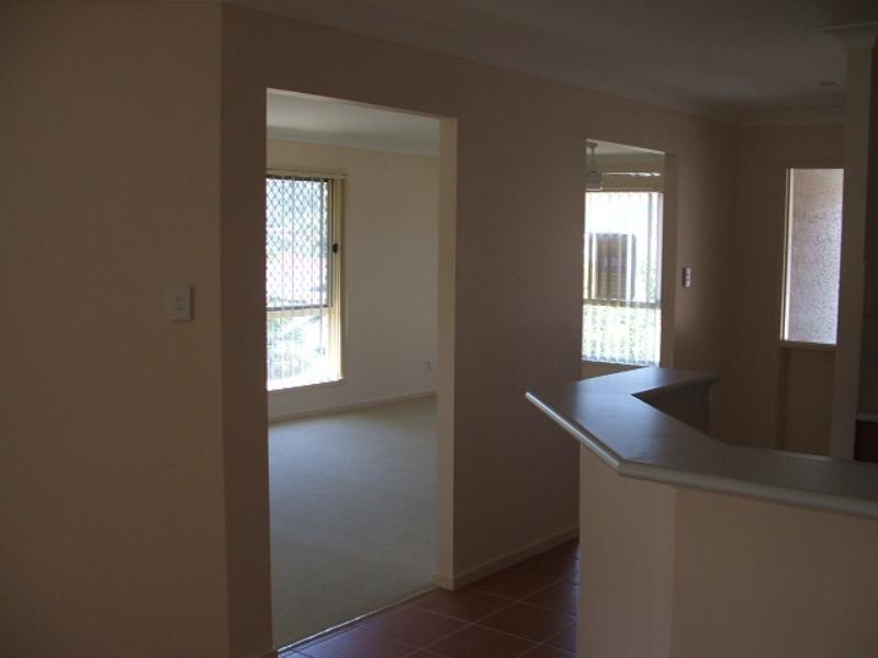 3 Buddy Holly Cl, Parkwood QLD 4214