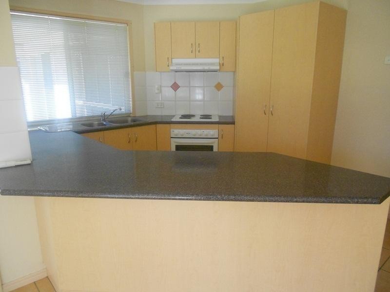 16 Meadowbrook Dr, Meadowbrook QLD 4131