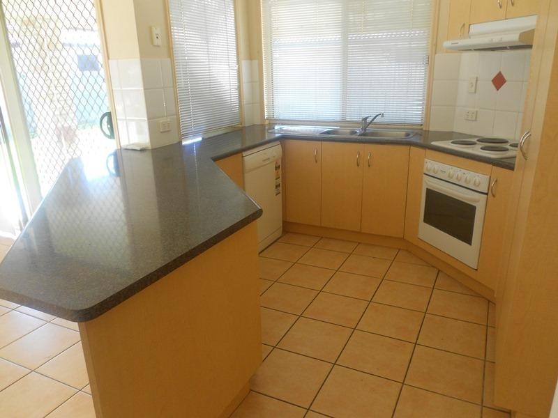 16 Meadowbrook Dr, Meadowbrook QLD 4131
