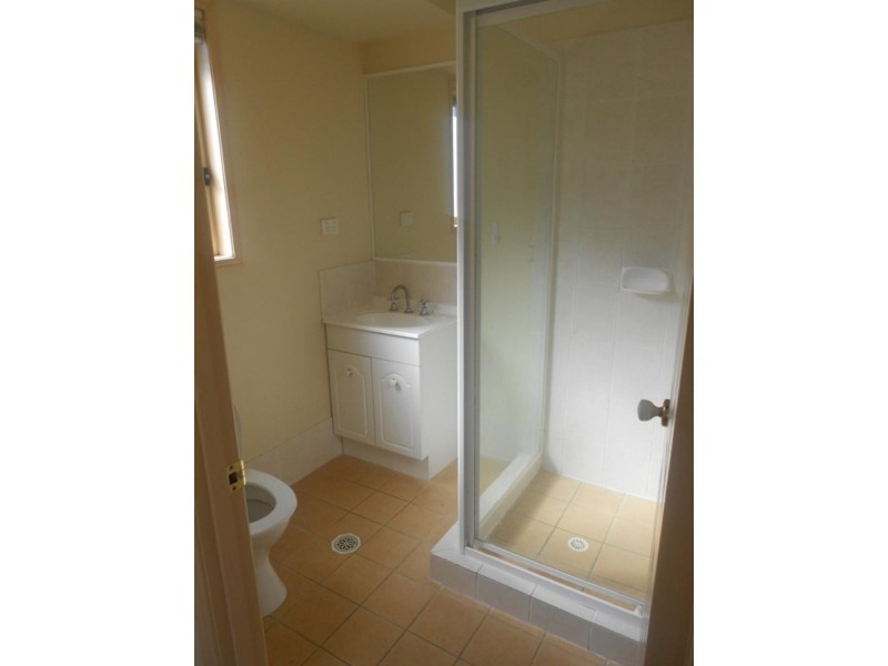 16 Meadowbrook Dr, Meadowbrook QLD 4131