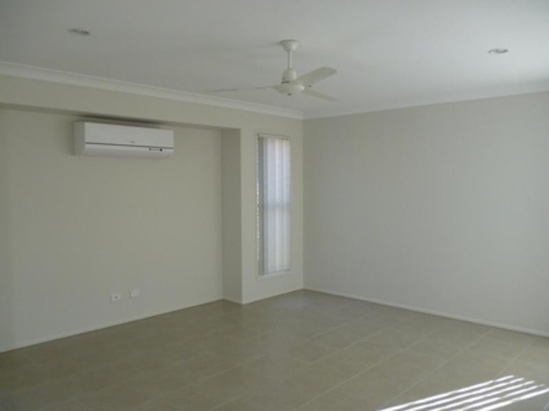 77 Huntley Cres, Redbank Plains QLD 4301