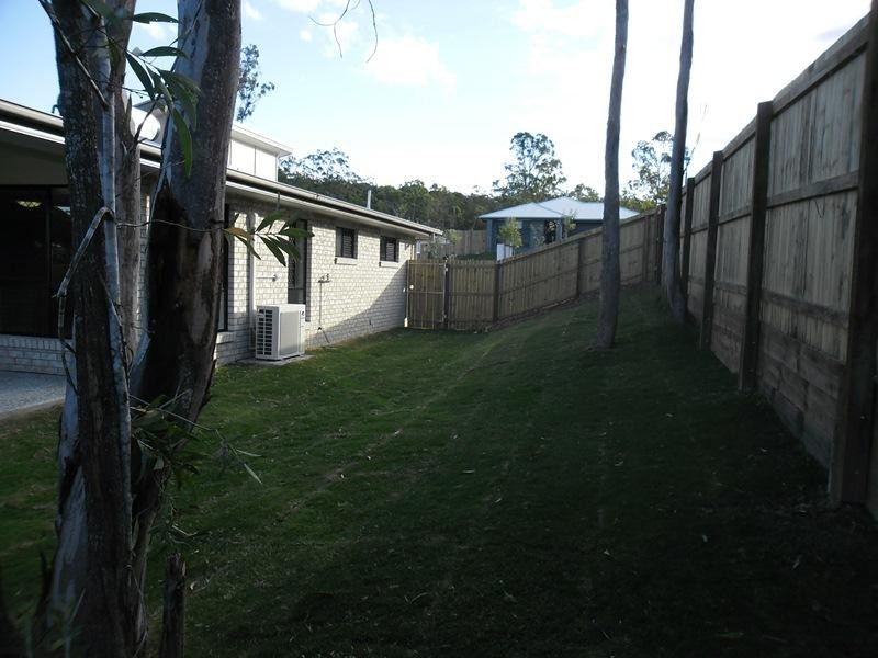 8 Bellflower Cres, Mount Cotton QLD 4165