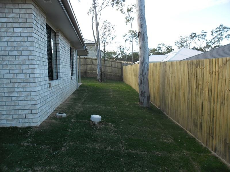 8 Bellflower Cres, Mount Cotton QLD 4165