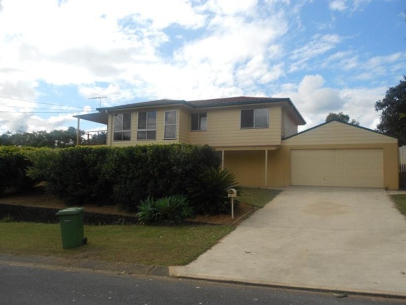 27 Karoonda Cres, Rochedale South QLD 4123