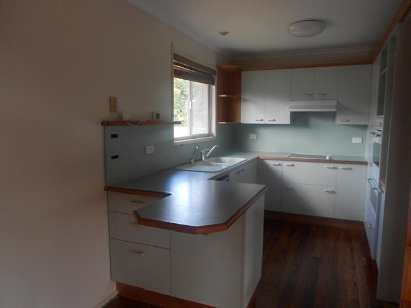 27 Karoonda Cres, Rochedale South QLD 4123