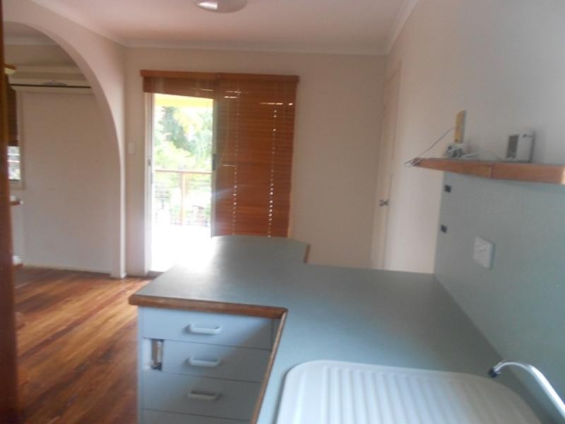 27 Karoonda Cres, Rochedale South QLD 4123