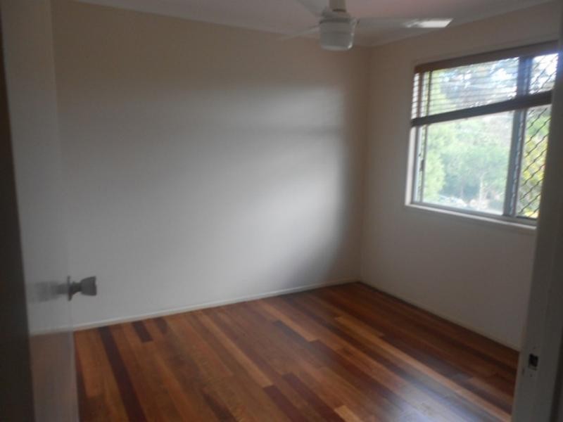 27 Karoonda Cres, Rochedale South QLD 4123