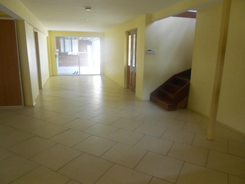 27 Karoonda Cres, Rochedale South QLD 4123