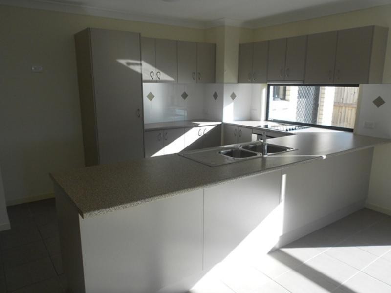 149 Alawoona St, Redbank Plains QLD 4301