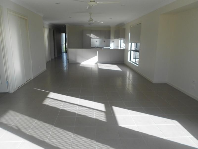 149 Alawoona St, Redbank Plains QLD 4301