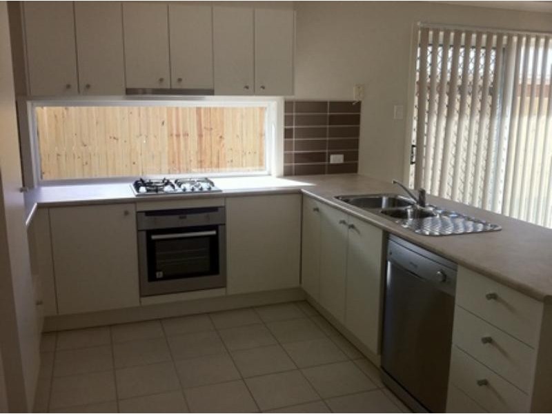 15 Burdekin Cct, Warner QLD 4500