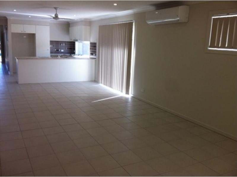 15 Burdekin Cct, Warner QLD 4500