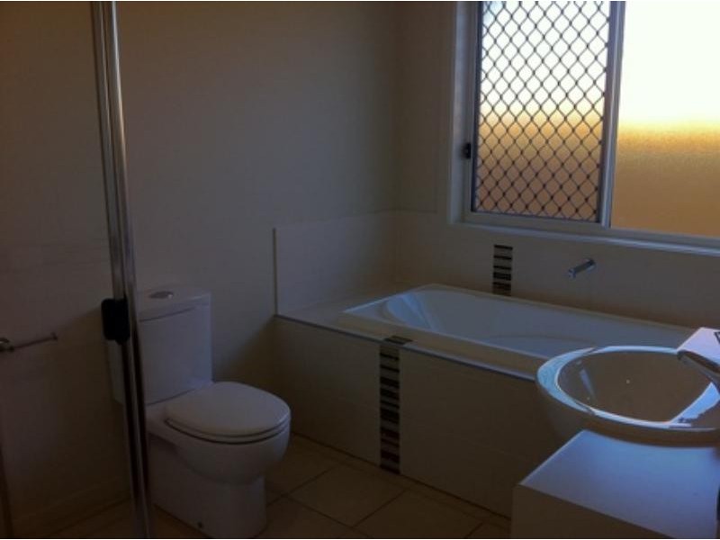 15 Burdekin Cct, Warner QLD 4500