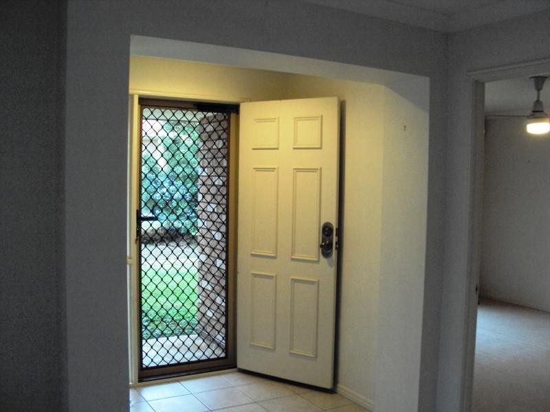 61 Watarrka  Dr, Parkinson QLD 4115