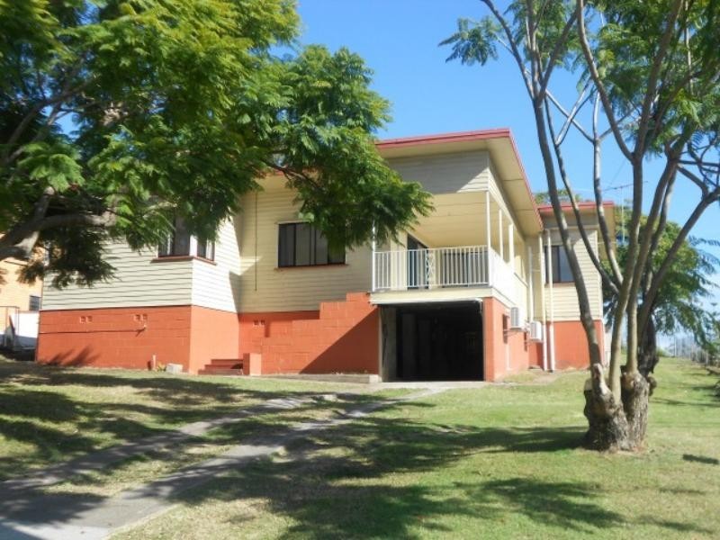 17 Law  St, Redbank QLD 4301