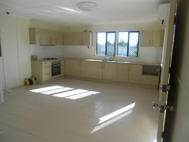 17 Law  St, Redbank QLD 4301