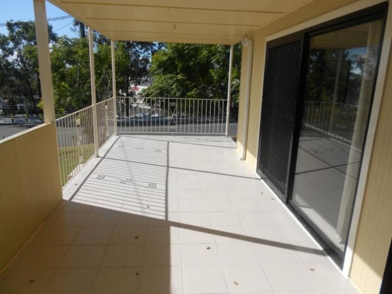 17 Law  St, Redbank QLD 4301