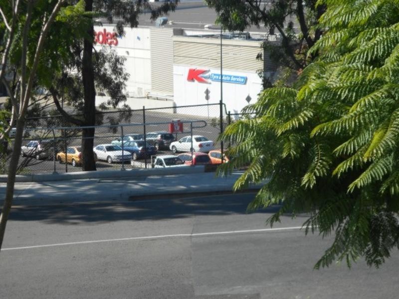 17 Law  St, Redbank QLD 4301