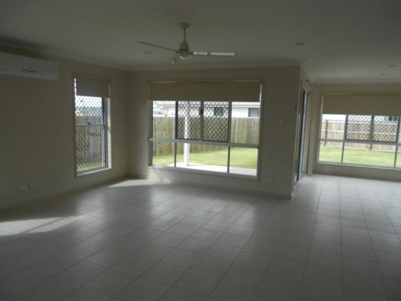 12 Stanbury Dr, Goodna QLD 4300