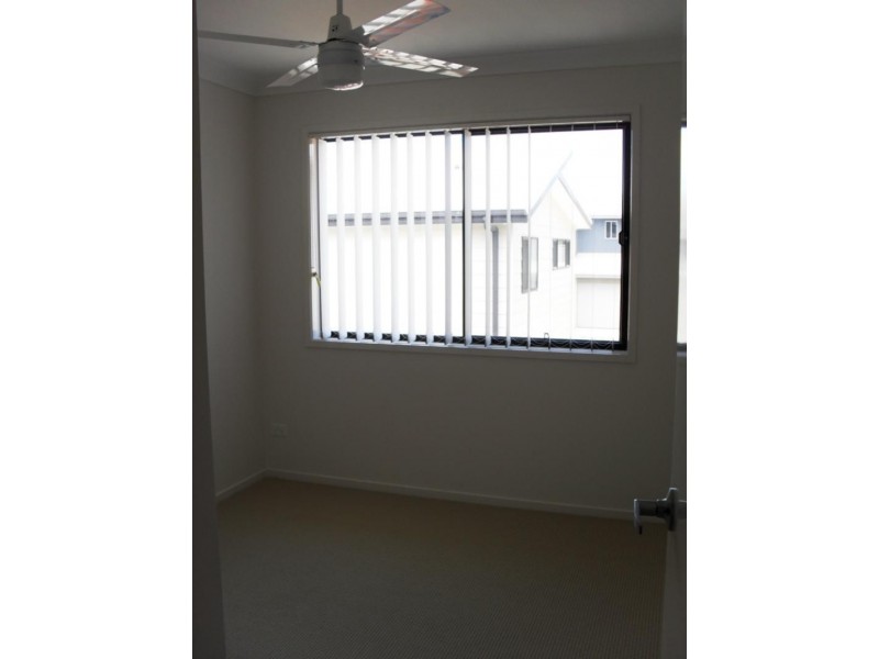 3/20 Jimmy Rd, Coomera QLD 4209