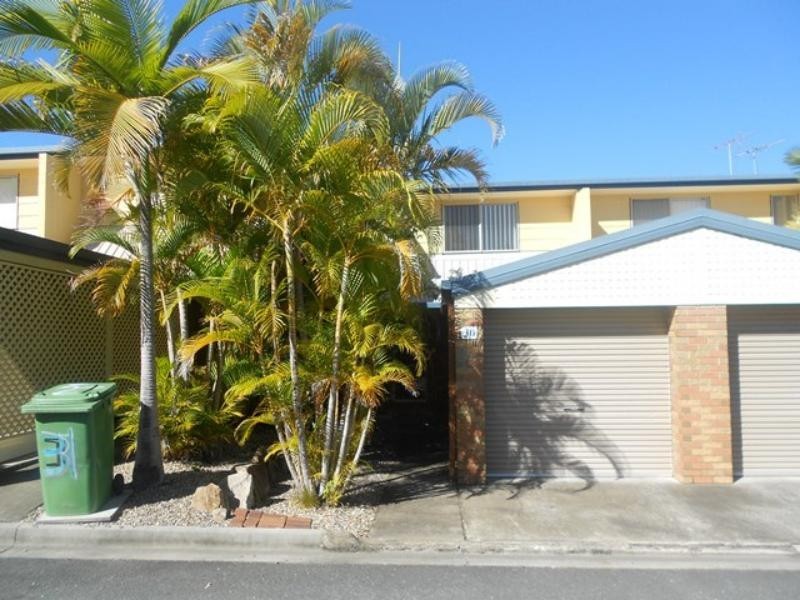 30/8 Briggs  Rd, Springwood QLD 4127