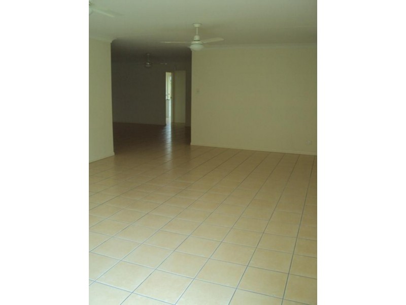 12 Overton St, Calamvale QLD 4116